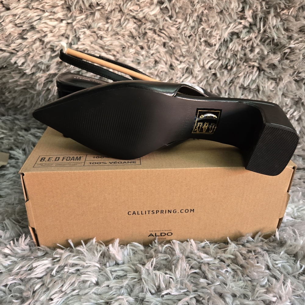 Call It Spring Women's Rozalia Pump - Picture 4 of 11